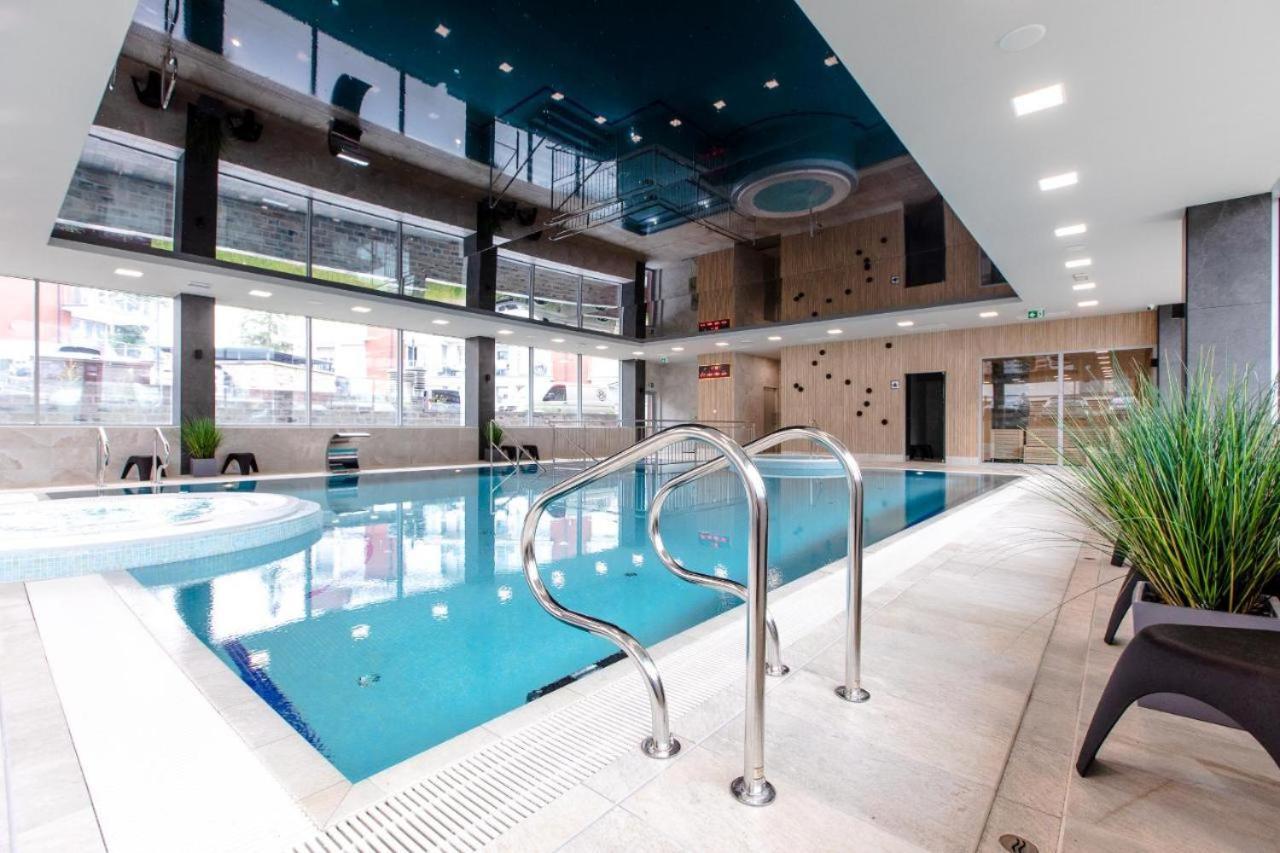 Miodowy Apartament Z Duzym Tarasem W Rewalu, Blisko Morza Exterior foto