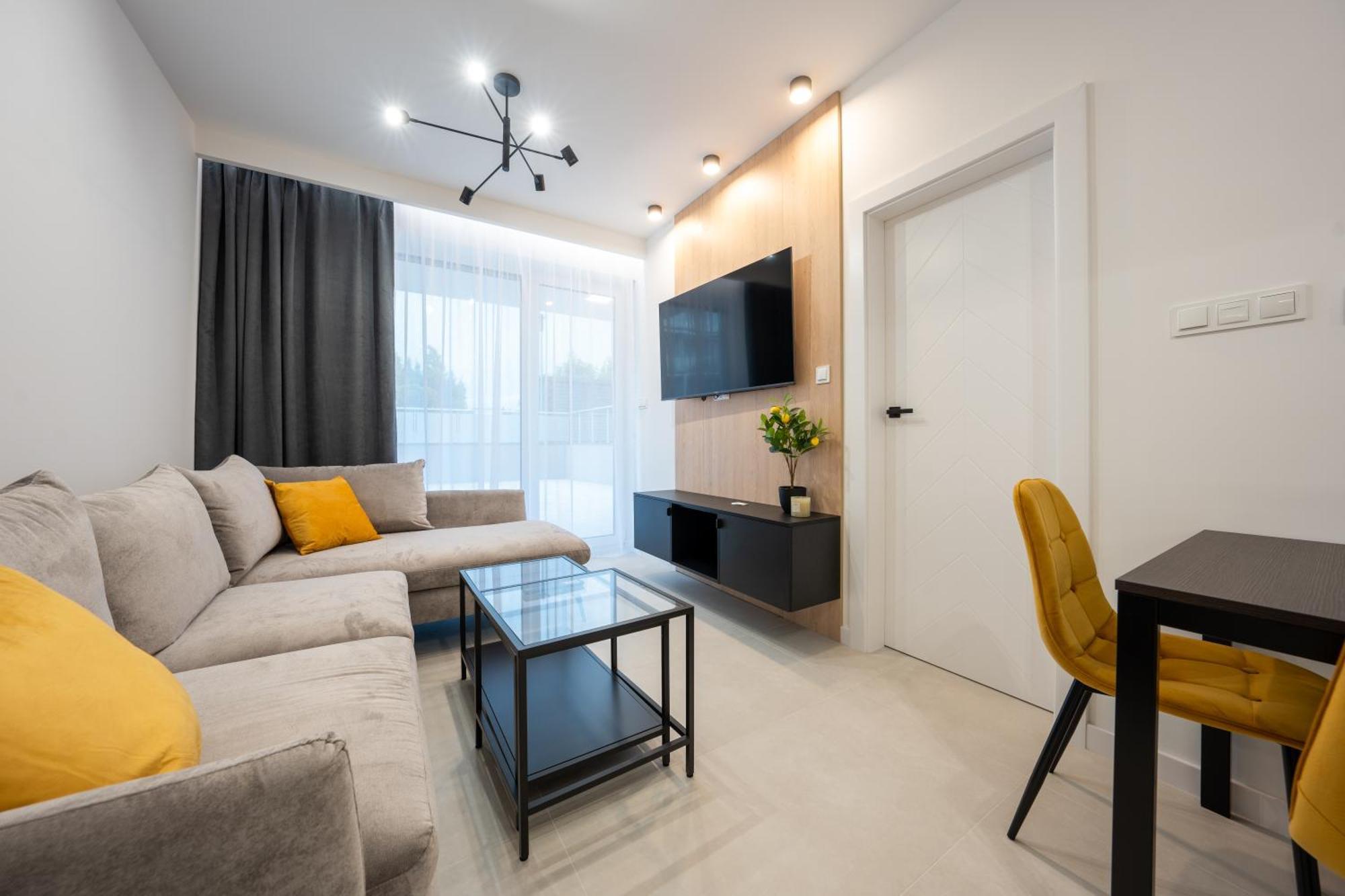 Miodowy Apartament Z Duzym Tarasem W Rewalu, Blisko Morza Exterior foto